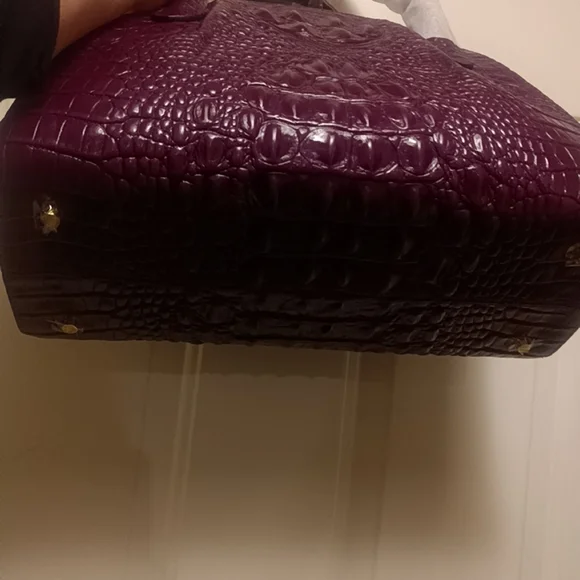 NWT Pijushi Crocodile Embossed Leather - Picture 5 of 7